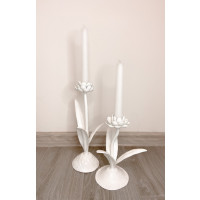 Candelabros metálicos hechos a mano